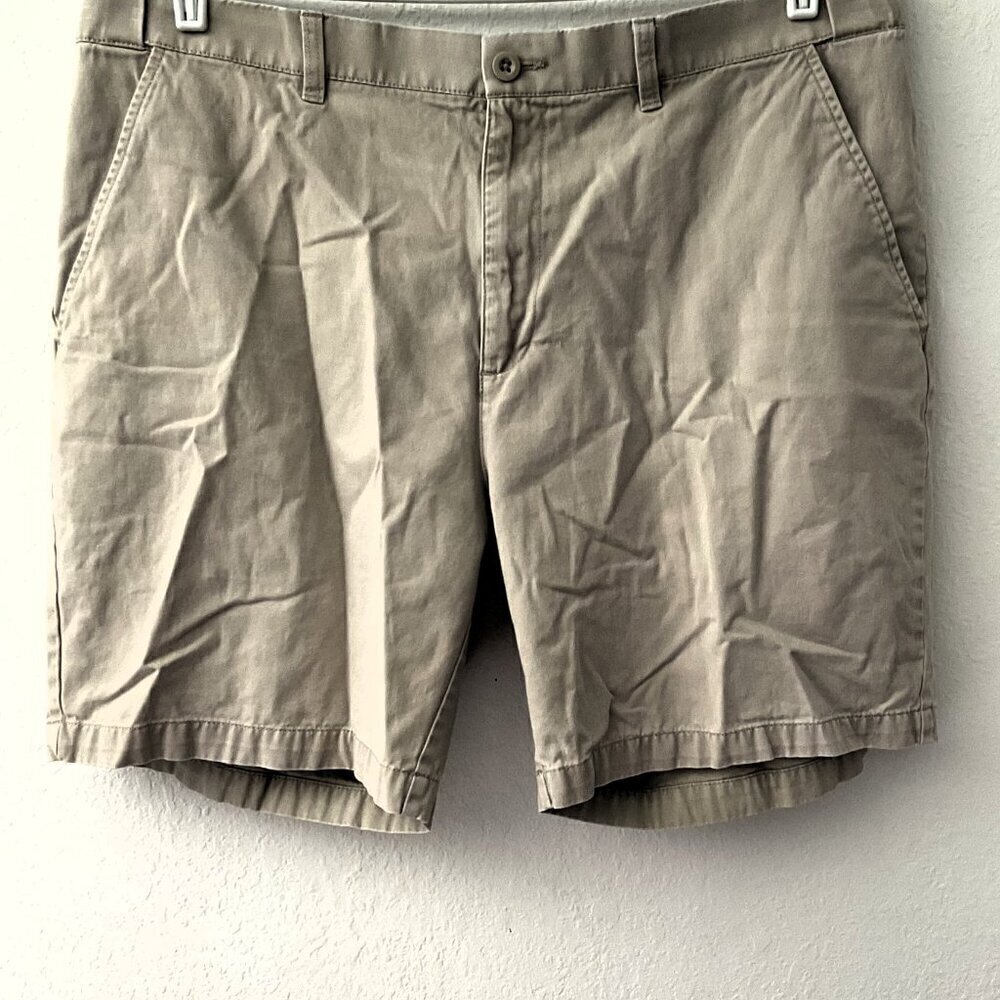 CROFT & BARROW SHORTS 40